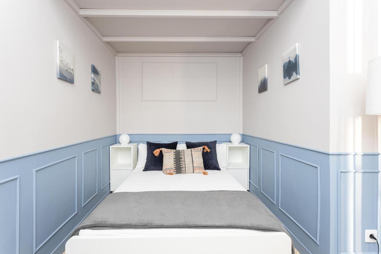 Luxurious-historical With Terrace Barcellona